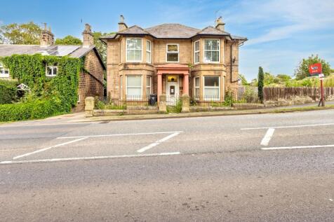 2 bedroom ground floor flat for sale