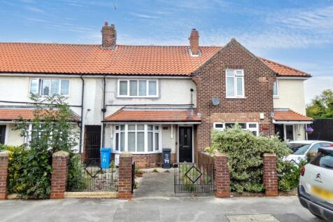 2 bedroom terraced house for sale
