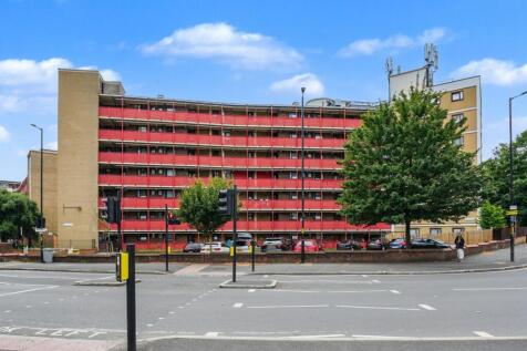 3 bedroom flat for sale