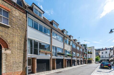 2 bedroom mews property for sale