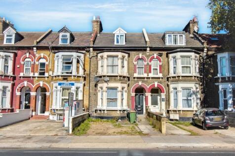 5 bedroom flat for sale
