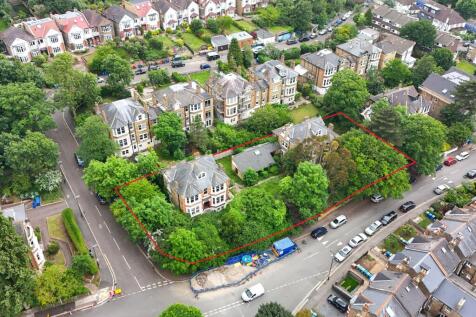 10 bedroom detached house for sale