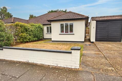 3 bedroom semi-detached bungalow for sale