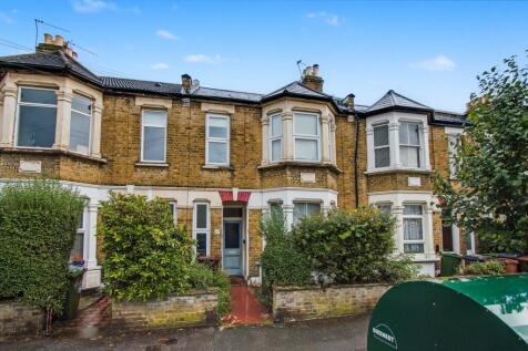 2 bedroom ground floor maisonette for sale