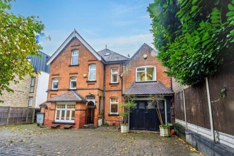 7 bedroom detached house for sale