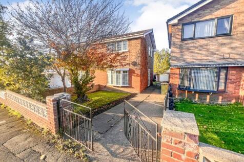 2 bedroom semi-detached house for sale