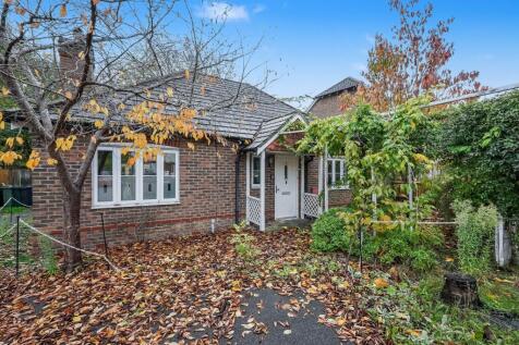 2 bedroom bungalow for sale