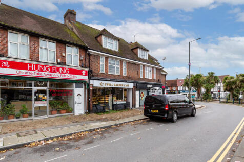 Studio flat for sale