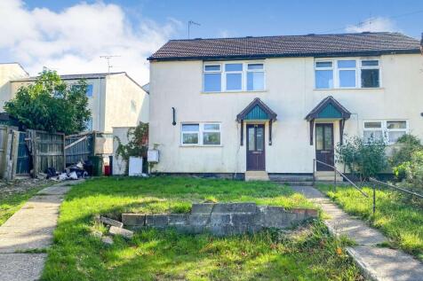 2 bedroom semi-detached house for sale