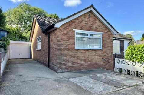 Queensway, Chelston, Torquay 3 bed detached bungalow for sale