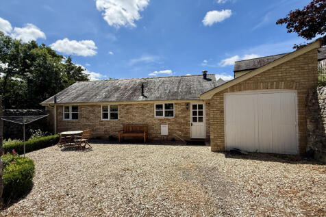 Mill Bungalow Town Mills, Clifford... 2 bed bungalow for sale