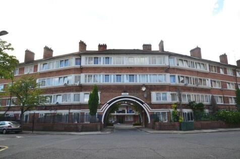 3 bedroom maisonette for sale