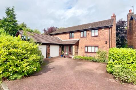 Holcombe Court, Bury BL0 4 bed detached house for sale