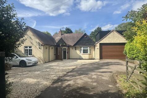 3 bedroom detached bungalow for sale