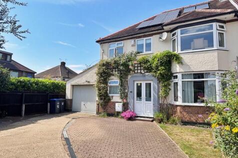 4 bedroom semi-detached house for sale