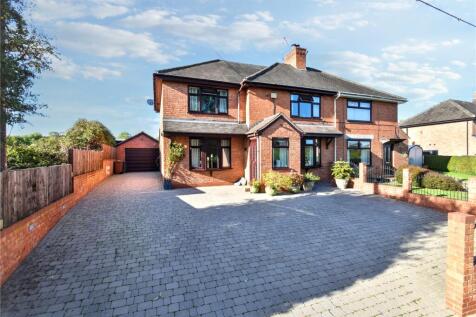 3 bedroom semi-detached house for sale