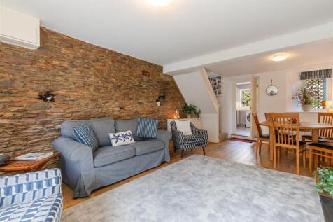 3 bedroom cottage for sale