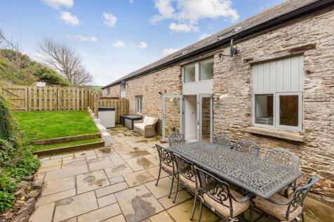 4 bedroom barn conversion for sale