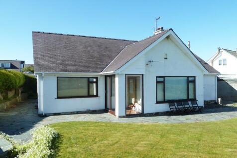 5 bedroom detached bungalow for sale