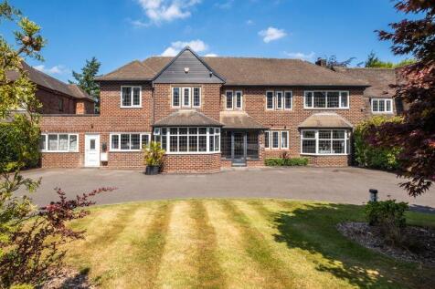 6 bedroom detached house for sale