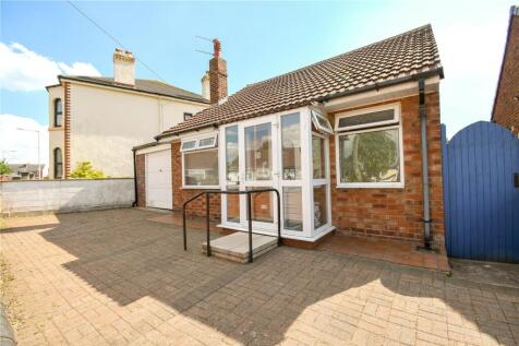 2 bedroom bungalow for sale