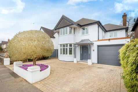 Cassiobury Estate, Hertfordshire WD17 4 bed detached house for sale