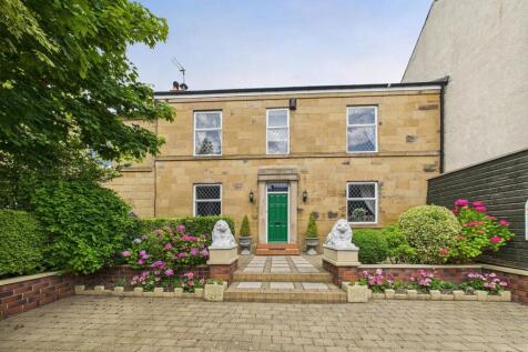 Barrington Place, Gateshead NE8 4 bed terraced house for sale