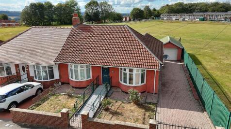 2 bedroom semi-detached bungalow for sale