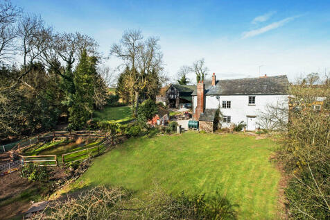 6 bedroom detached house for sale