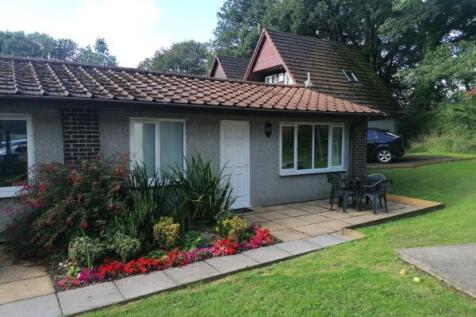 2 bedroom semi-detached bungalow for sale