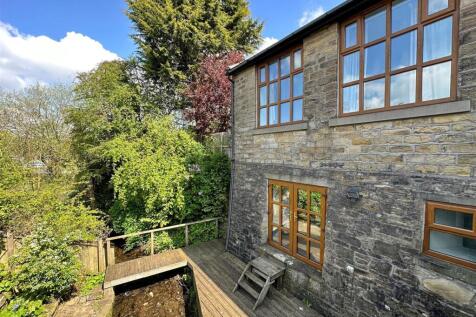 Fishers Bridge, High Peak SK22 2 bed detached house for sale