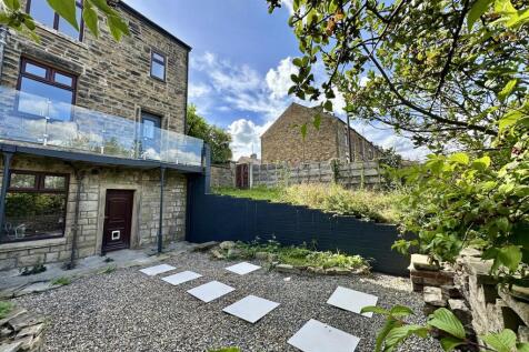 Buxton Road, High Peak SK22 2 bed end of terrace house for sale