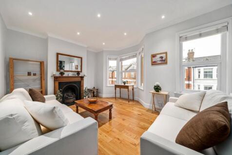 Eastbury Grove, London W4 2 bed flat for sale