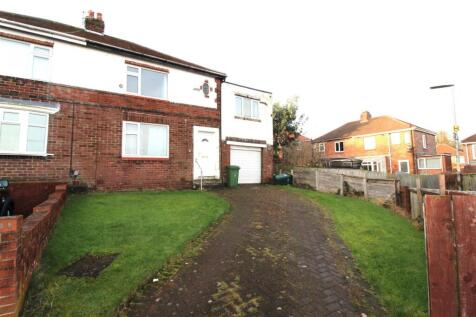 Redesdale Gardens, Dunston Hill... 3 bed semi