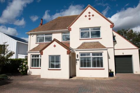 Hill Head, Hampshire PO14 4 bed detached house for sale
