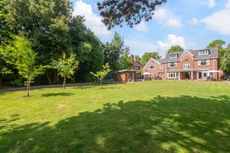 Knighton Grange Road, Leicester LE2 6 bed detached house for sale