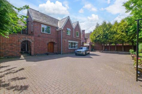 6 bedroom detached house for sale