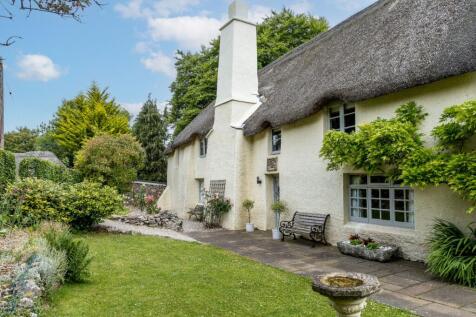 2 Church End Road, Newton Abbot TQ12 5 bed cottage for sale