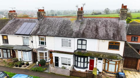 2 bedroom terraced house for sale