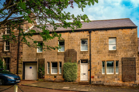 Greystoke House, High Street... 4 bed townhouse for sale