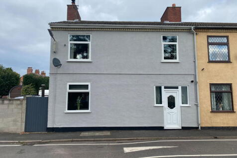 3 bedroom end of terrace house for sale