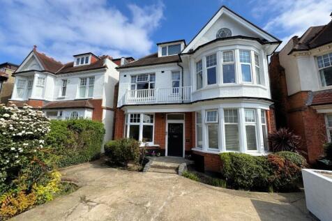 ETCHINGHAM PARK  ROAD, FINCHLEY, N3 1 bed flat for sale