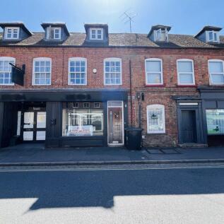 3 bedroom maisonette for sale