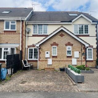 2 bedroom town house for sale