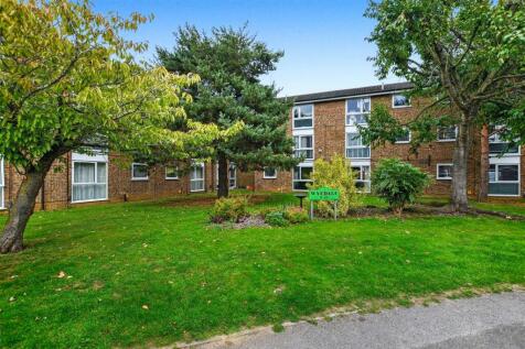Wyedale, London Colney, St. Albans 2 bed flat for sale