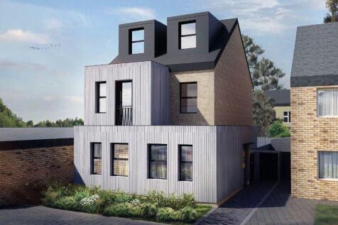 Howell Close, Romford, RM6 4 bed detached house for sale