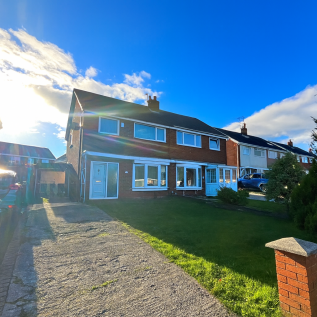 3 bedroom semi-detached house for sale