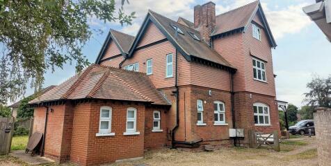 9 bedroom detached house for sale