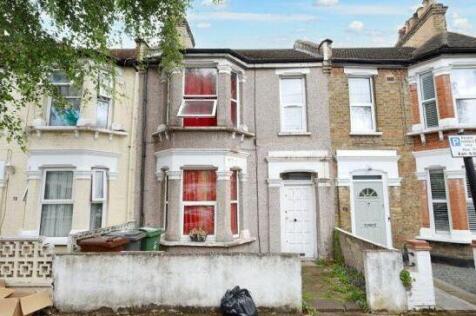 70 Scotts Road, Leyton, London, E10 6LW 3 bed terraced house for sale