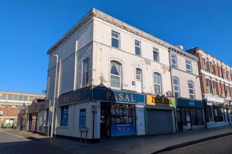 Flat 3, 26 Bank Street, Ashford... 1 bed flat for sale